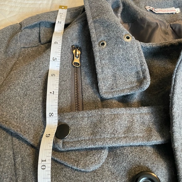 Stylish Women's Double-Breasted Gray Pea Coat - Picture 9 of 12